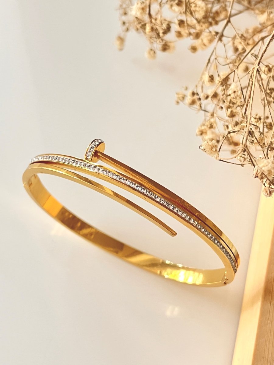Classic nail bracelet - Silks & Jewels