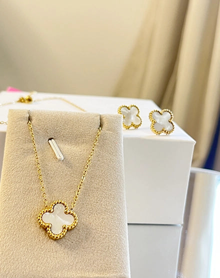 White Clover Minimal Pendant and Stud Necklace Set