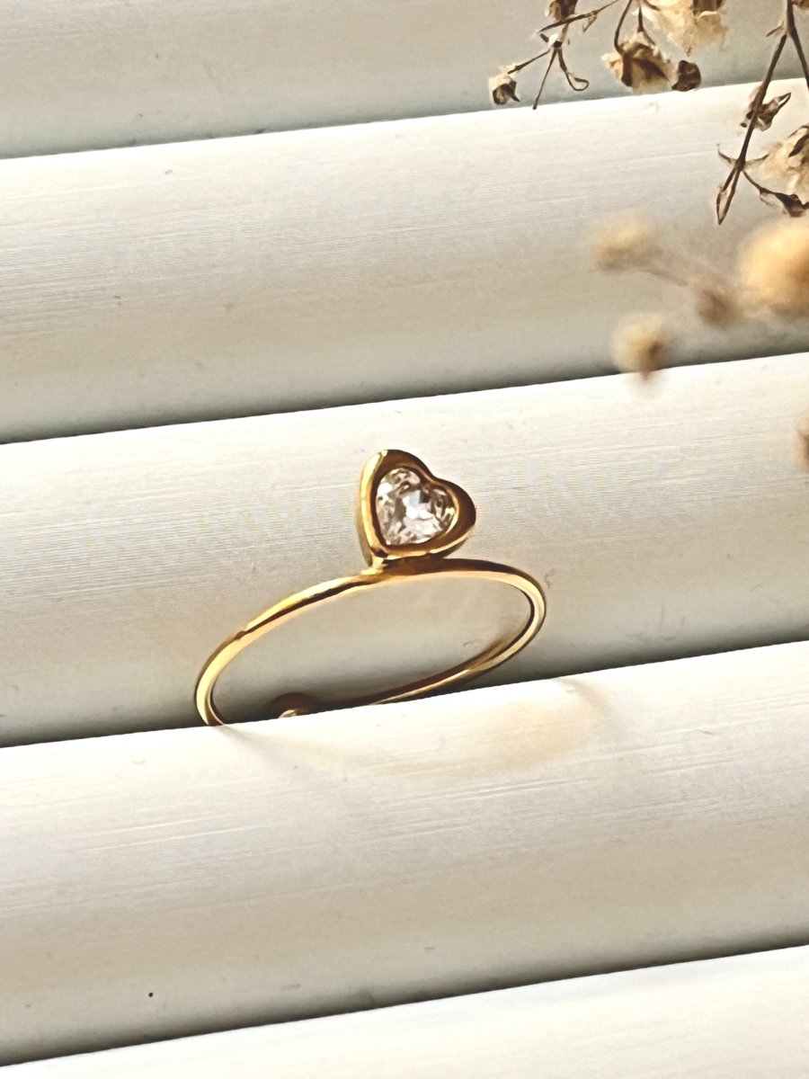 HeartGlow Ring - Silks & Jewels