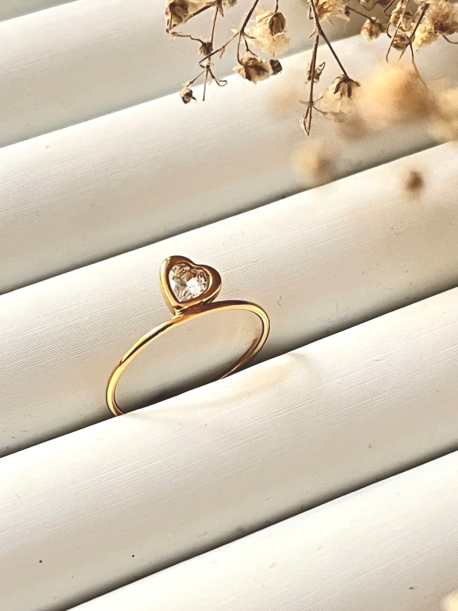 HeartGlow Ring - Silks & Jewels