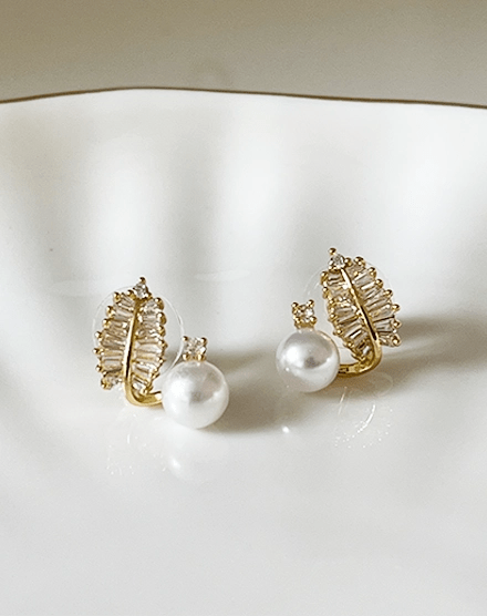 Pearl and Crystal Leaf Design Gold Plated Earrings - Silks & Jewels