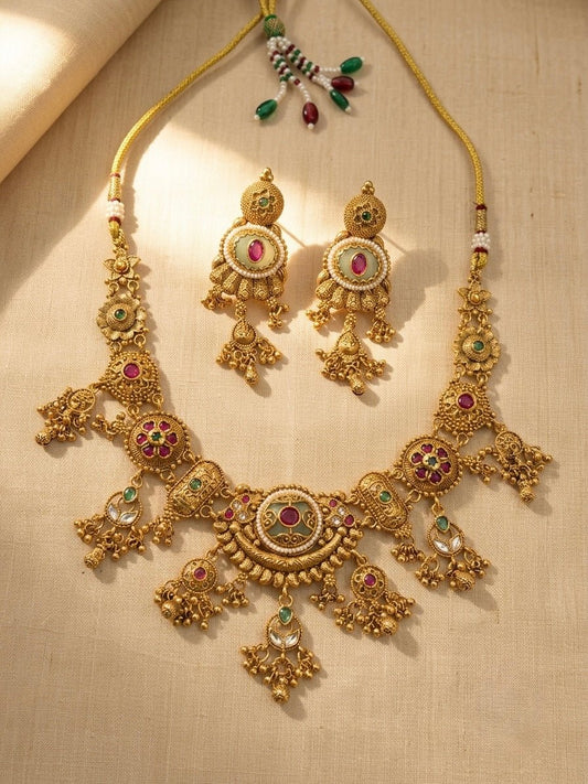 Sondarya set - Silks & Jewels