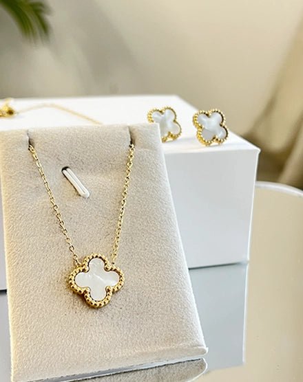 White Clover Minimal Pendant and Stud Necklace Set - Silks & Jewels